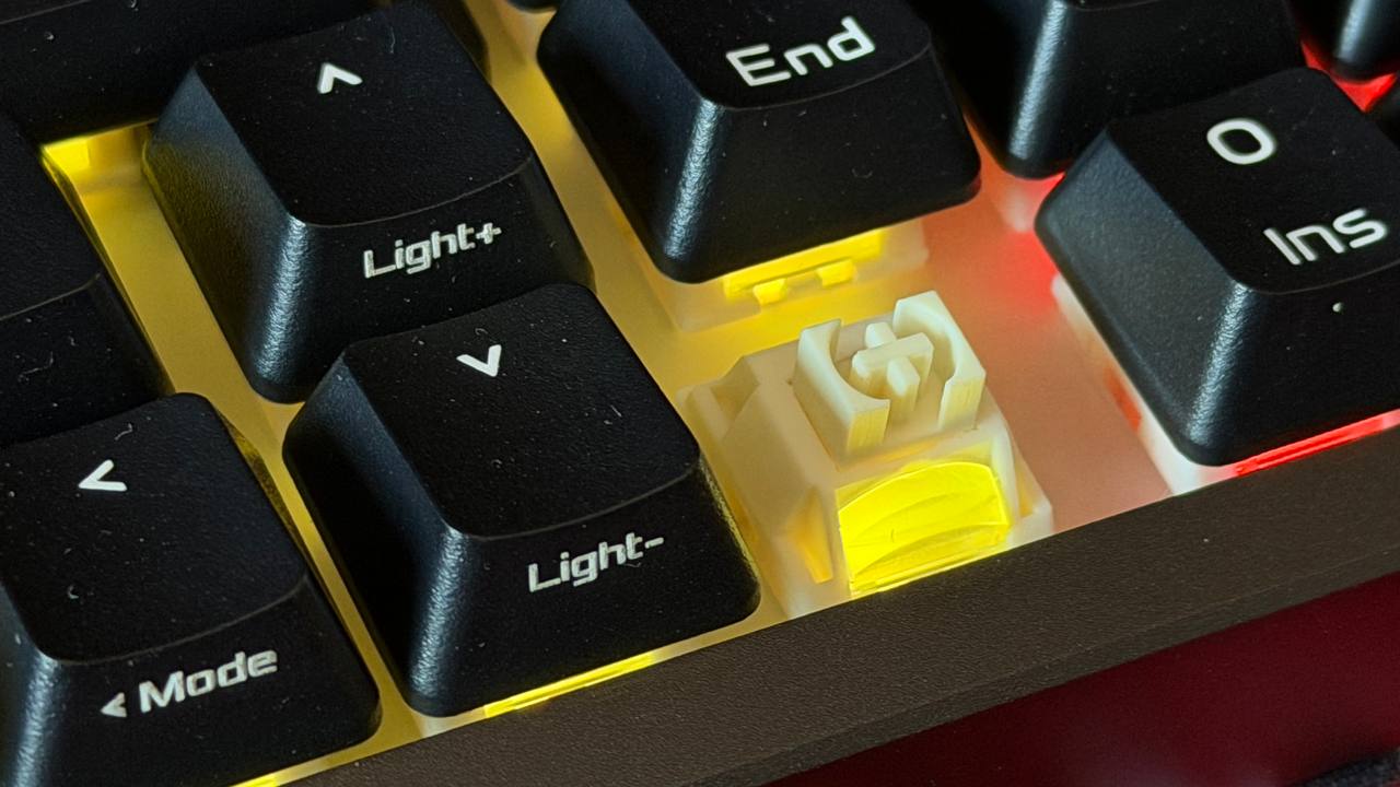 Asus ROG Strix Morph 96
