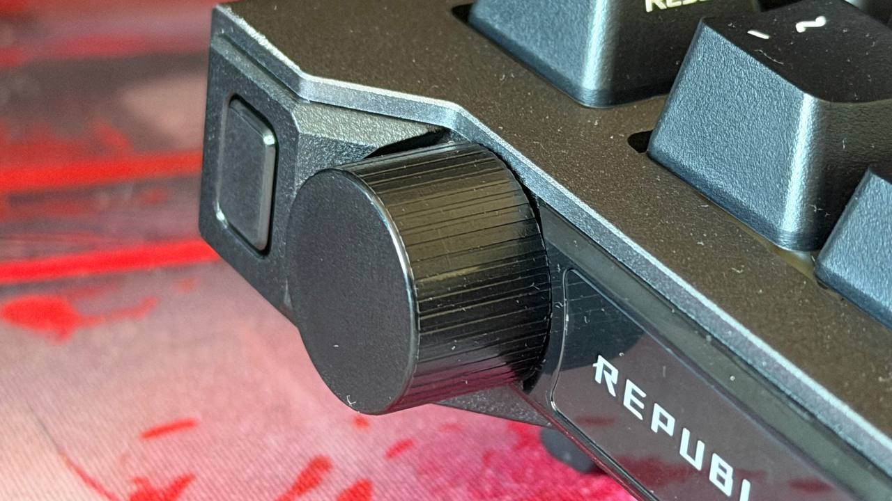 Asus ROG Strix Morph 96