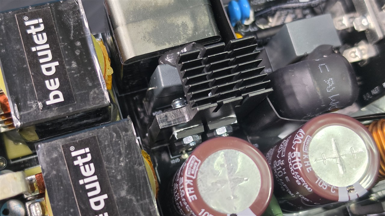 be quiet! Dark Power Pro 14 IO 1600 W