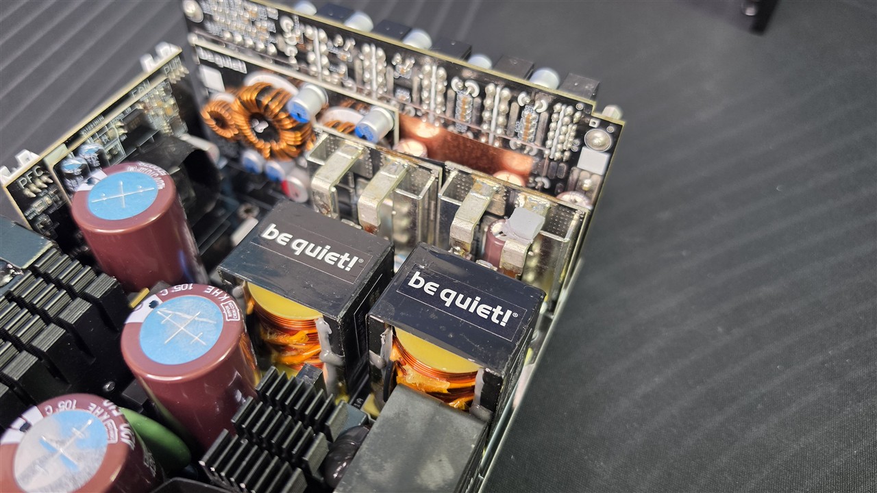 be quiet! Dark Power Pro 14 IO 1600 W