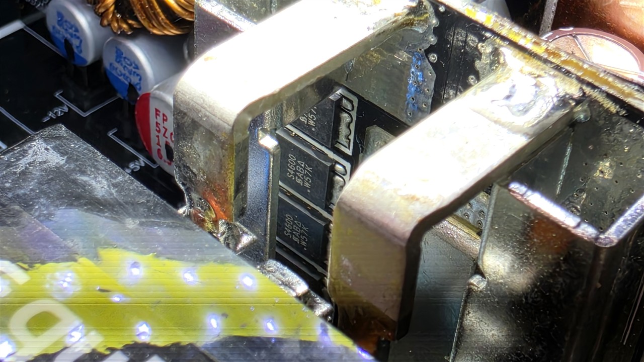 be quiet! Dark Power Pro 14 IO 1600 W