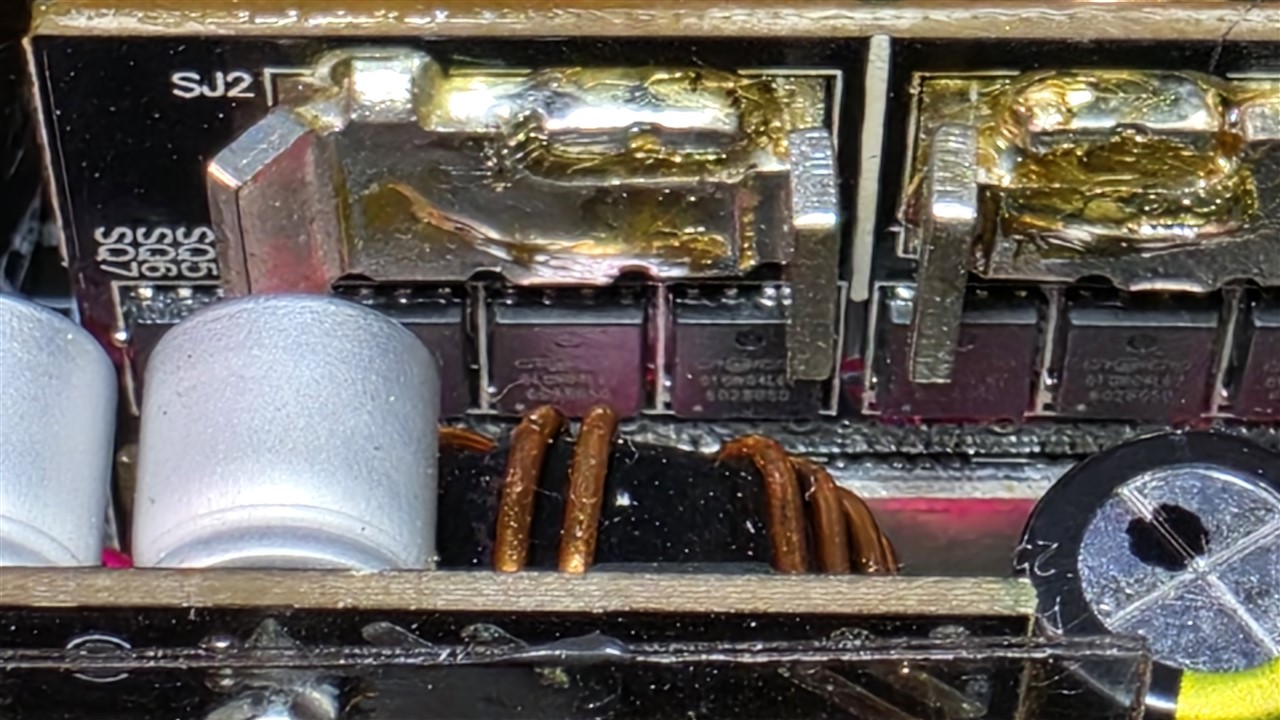 MSI MAG A1200PLS PCIE5
