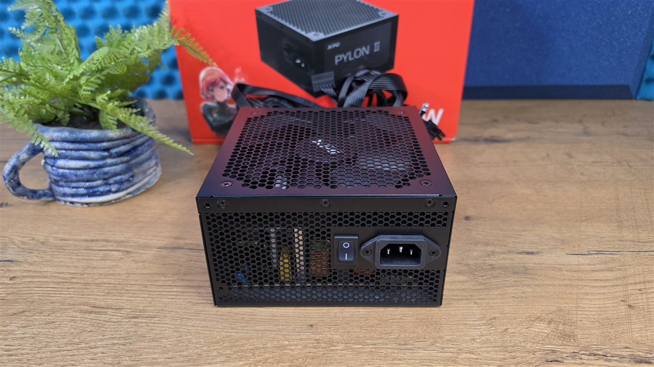 XPG PYLON II 750 W