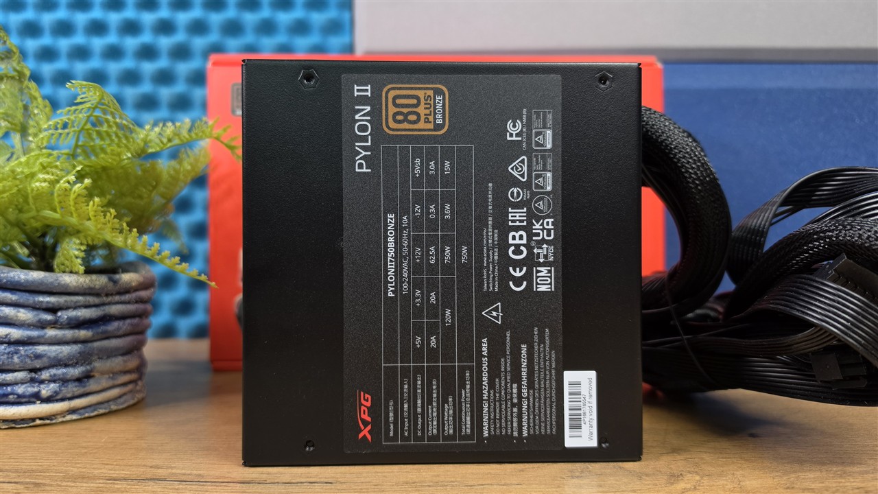XPG PYLON II 750 W