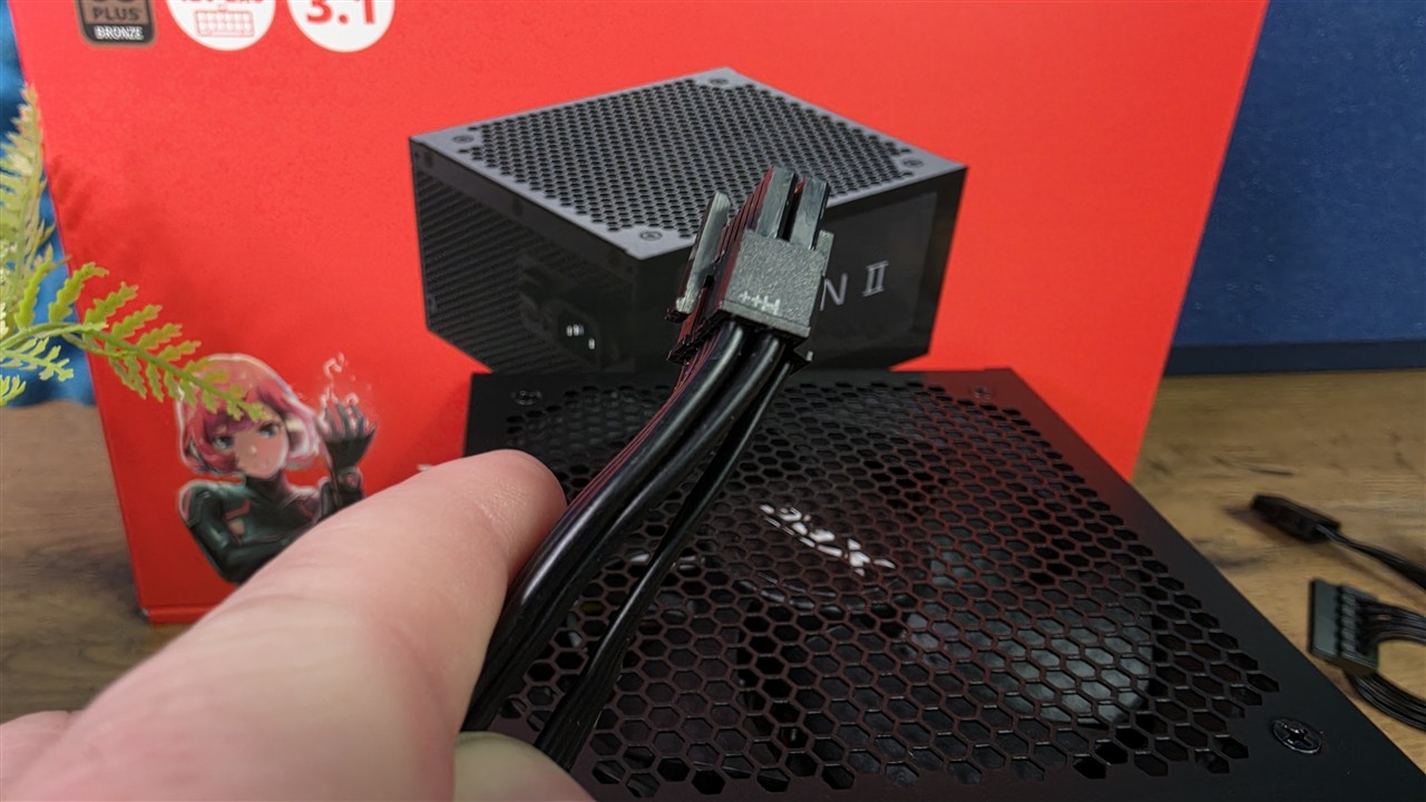 XPG PYLON II 750 W