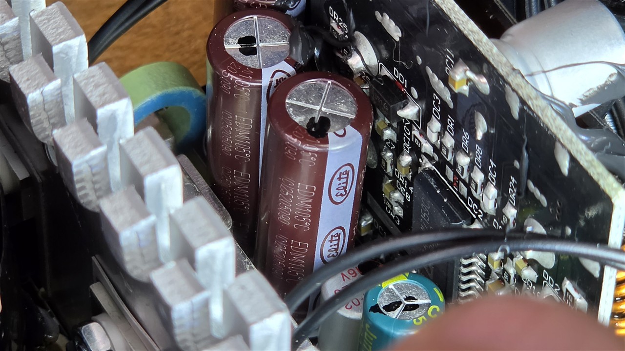 XPG PYLON II 750 W