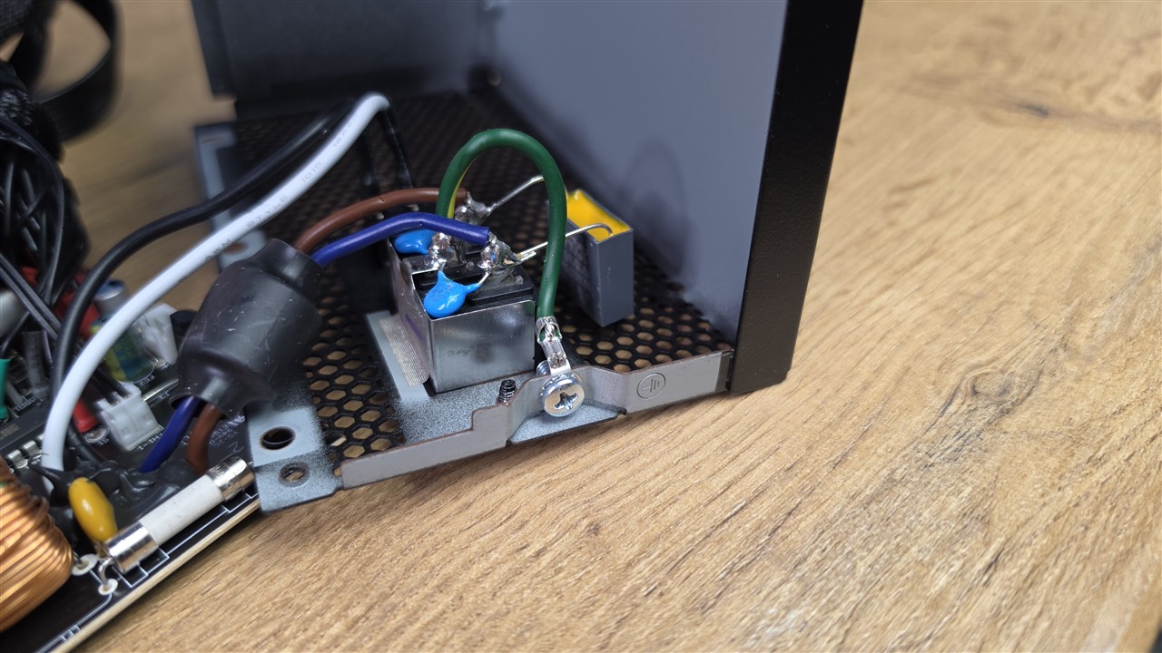XPG PYLON II 750 W