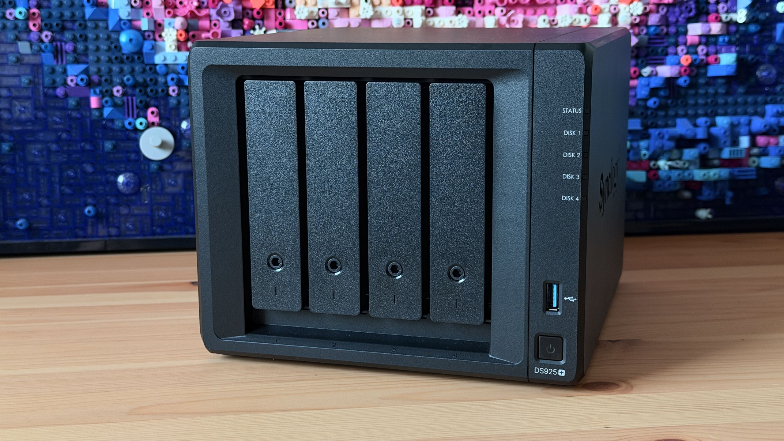 Synology DiskStation DS925+