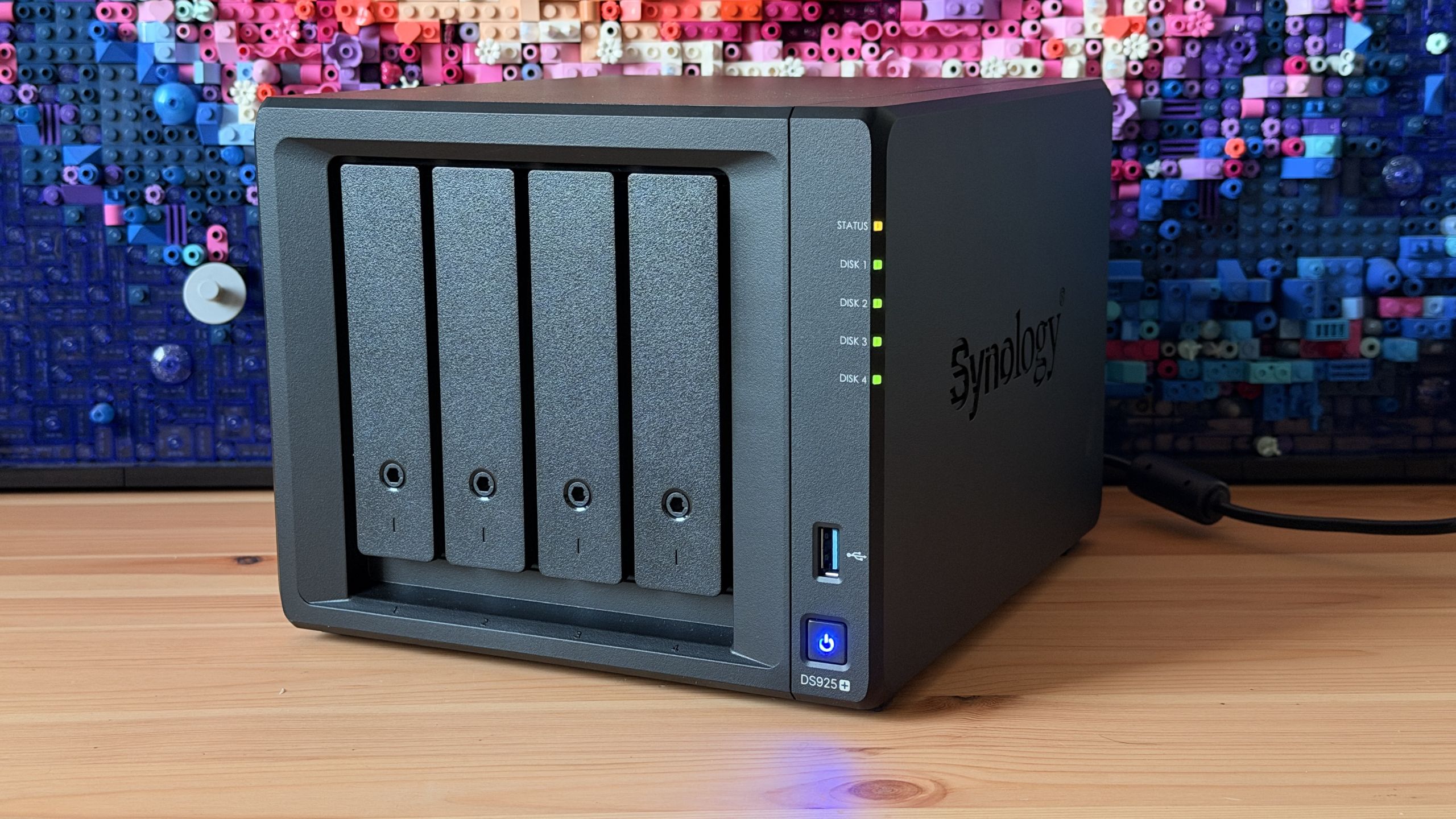 Synology DiskStation DS925+
