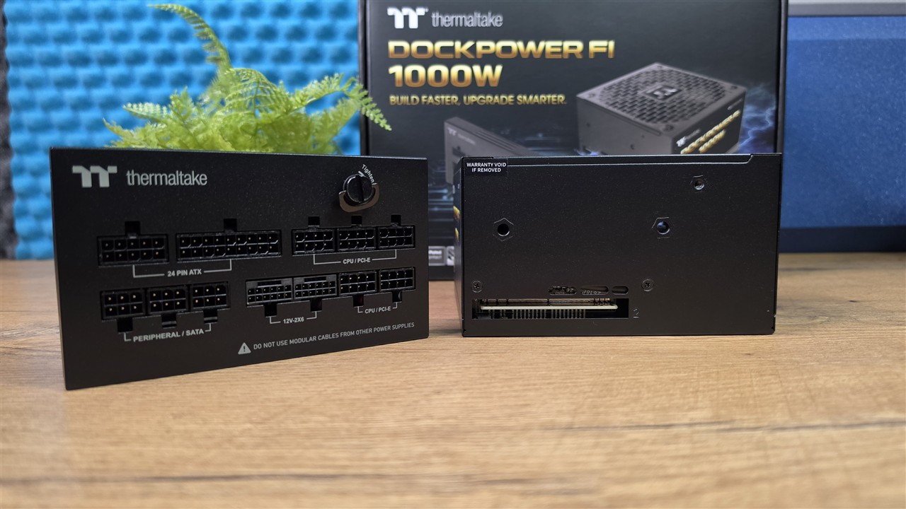 Thermaltake Dockpower FI 1000 W - odłączany moduł złączy i system Dockpower