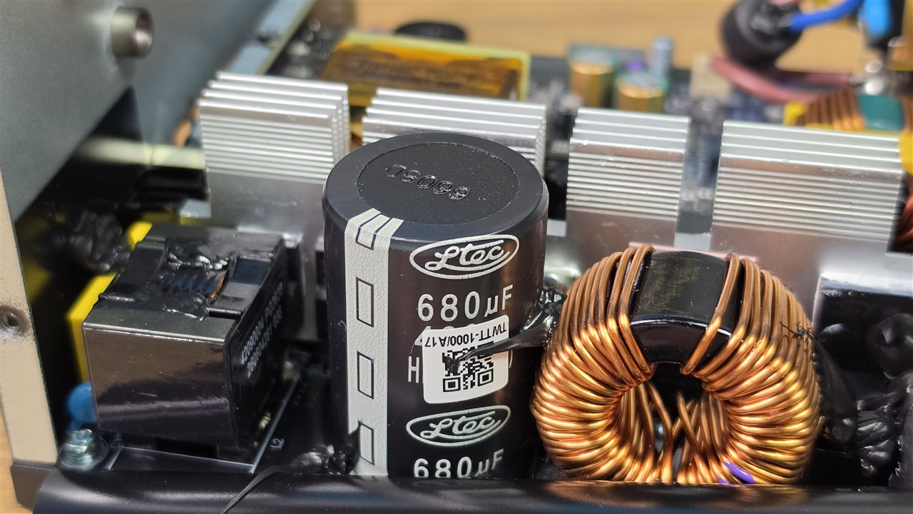 Thermaltake Dockpower FI 1000 W