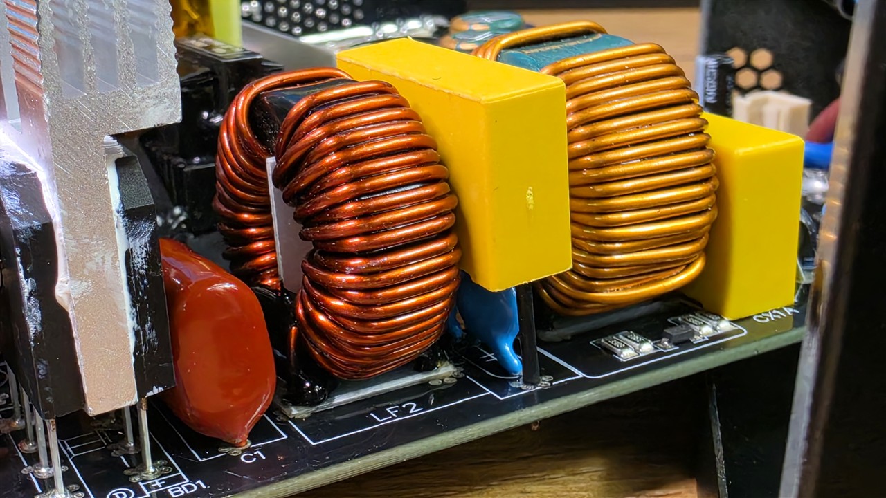 Thermaltake Dockpower FI 1000 W
