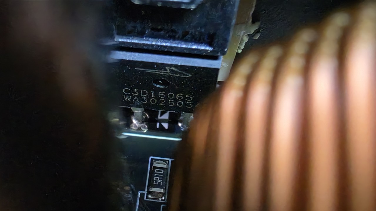 ASUS TUF Gaming 1200P - analiza elektroniki, komponentów, tranzystorów GaN i kondensatorów