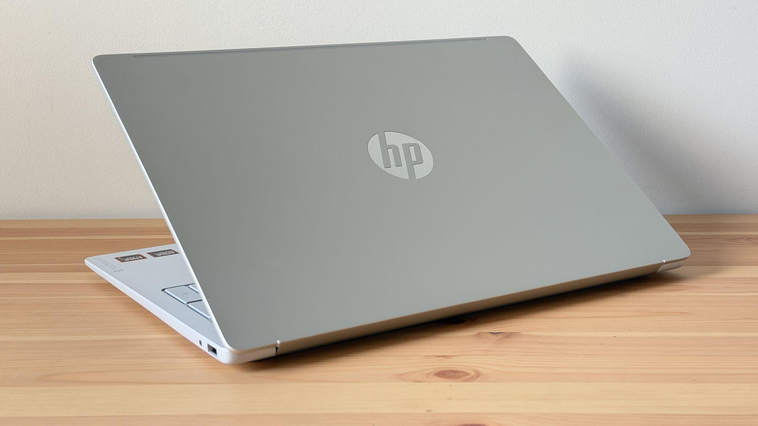 HP OmniBook 3 (16-bv0007nwx)