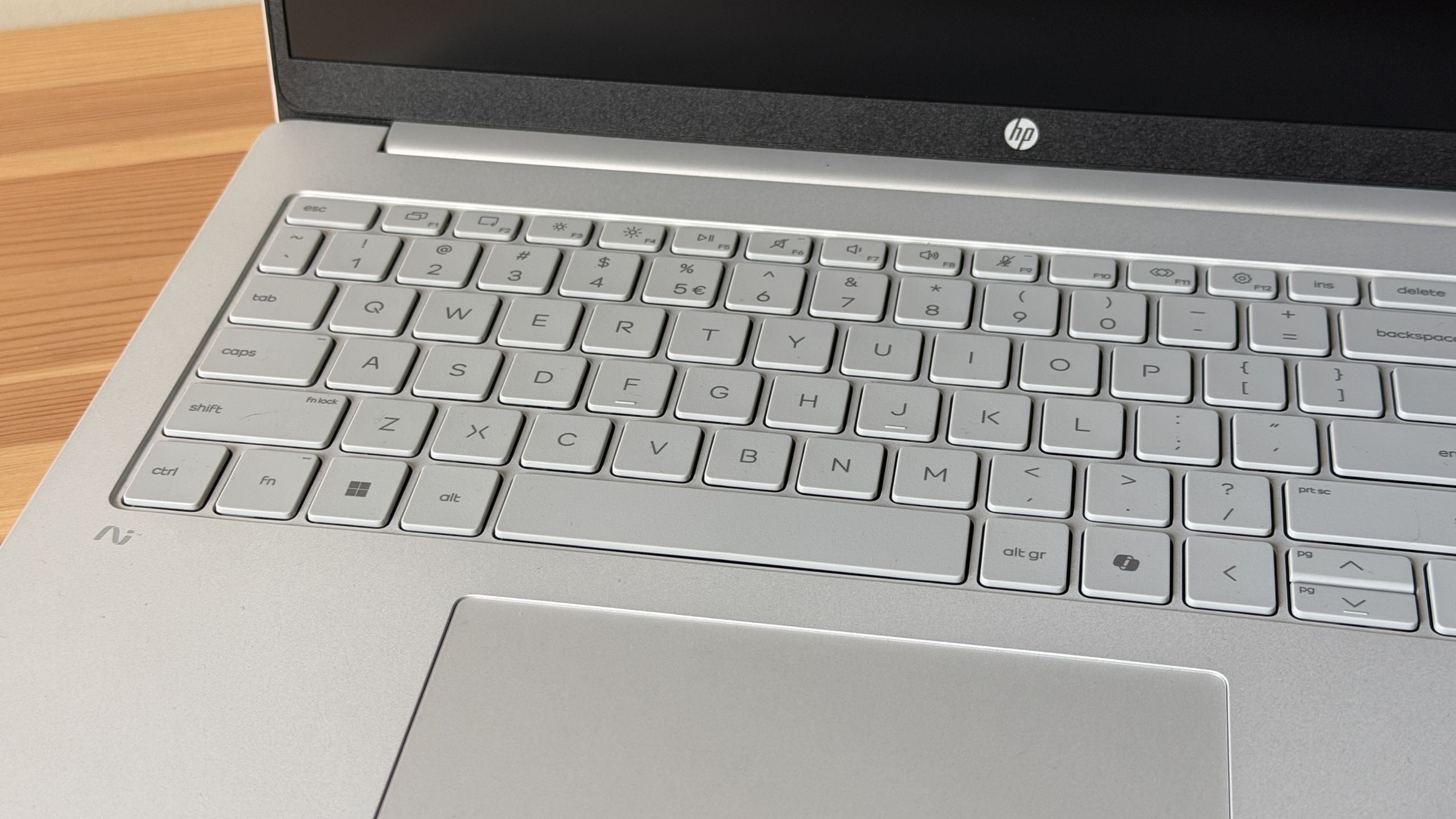 HP OmniBook 3 (16-bv0007nwx)