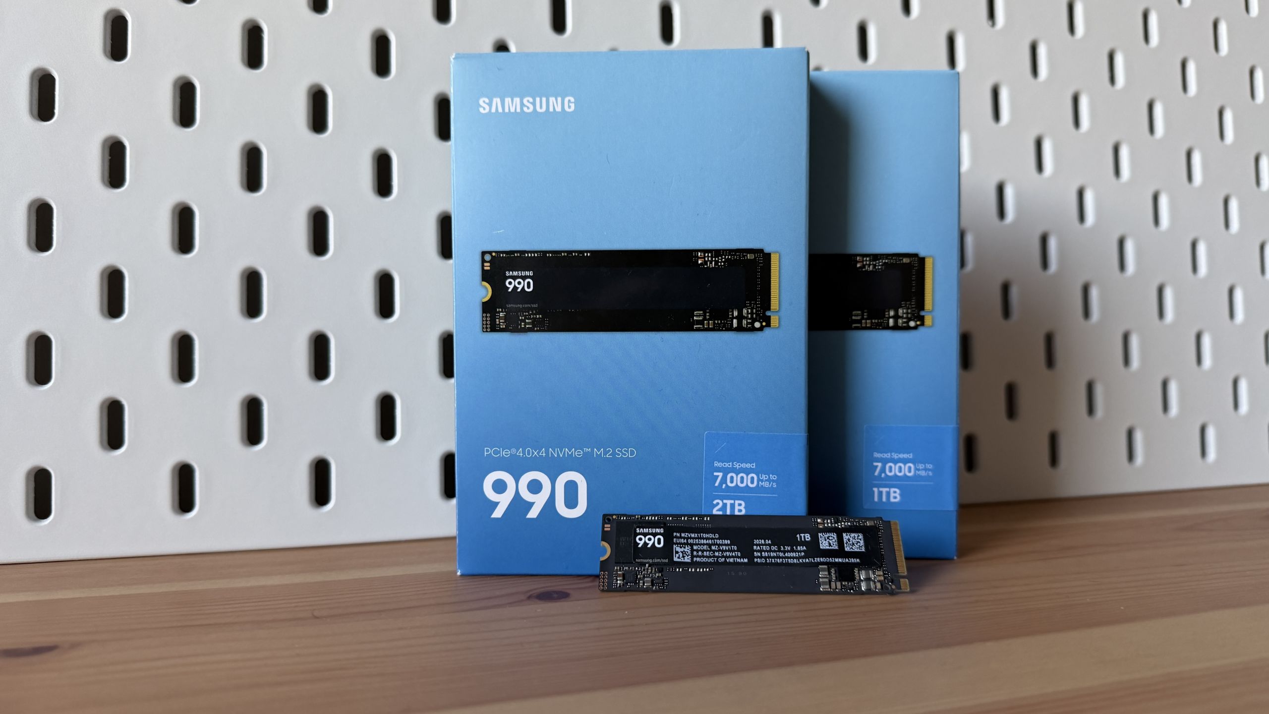 Samsung 990