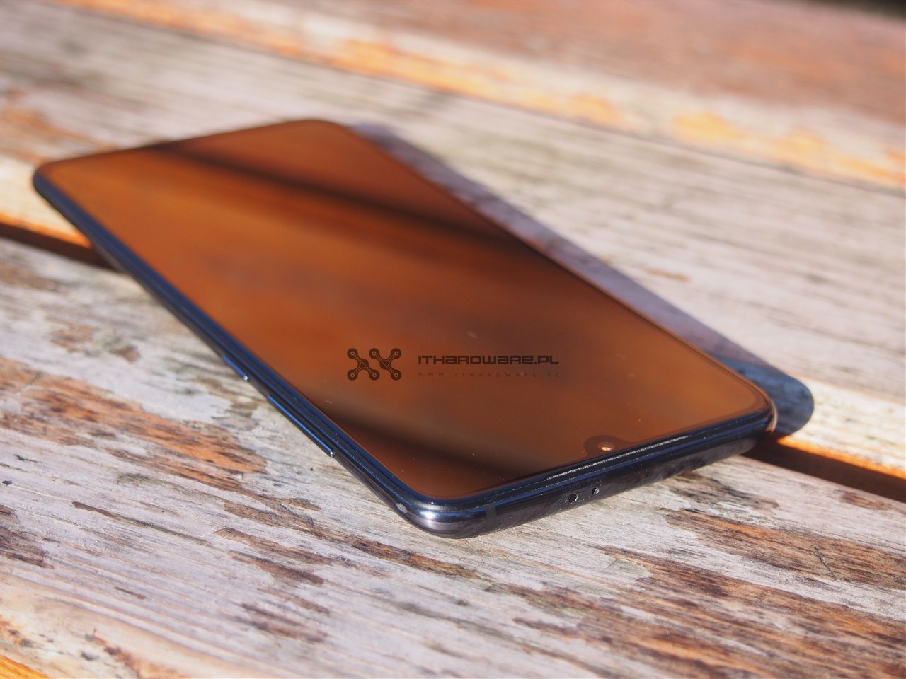 Xiaomi Mi 9 - sprawdzamy, jak radzi sobie flagowiec z początku roku