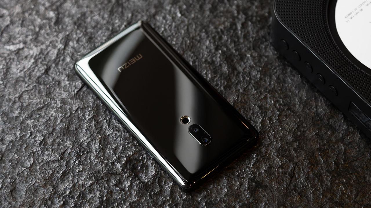 Meizu Zero to smartfon bez przycisków, głośnika czy portów. Jest piekny