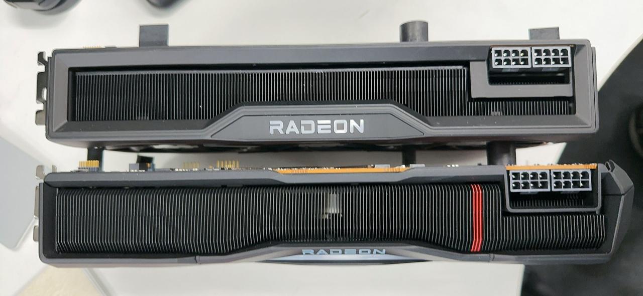 Radeon RX 7900 na pierwszych zdjęciach. Fotrografie potwierdzają design flagowca AMD