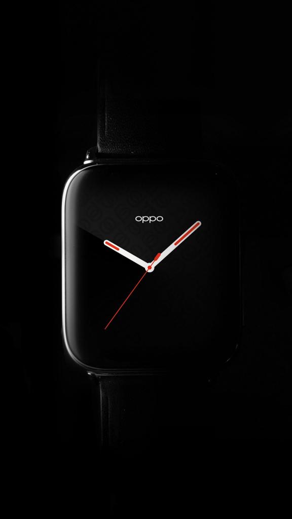 Oppo Watch wygląda niemal identycznie jak Apple Watch