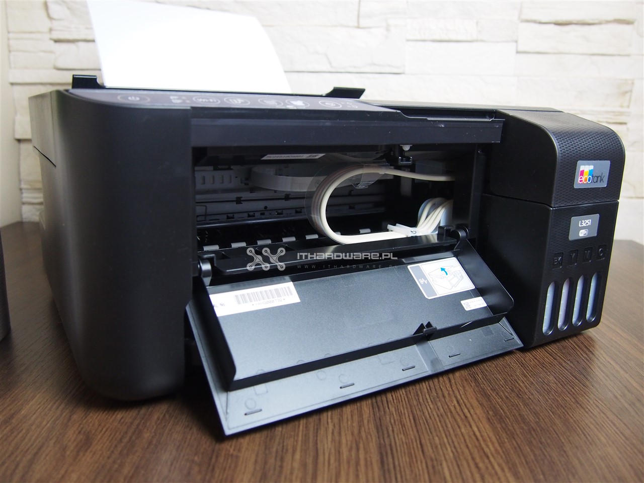 Aby Udrożnić Zatkane Dysze Kartridża Drukarki Atramentowej Należy Epson EcoTank L3251 - test niezwykle wydajnej drukarki atramentowej