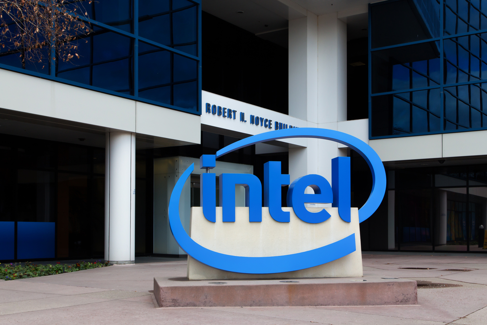 Intel uniezależnia się od Azji. Firma bliska podpisania umowy z Włochami