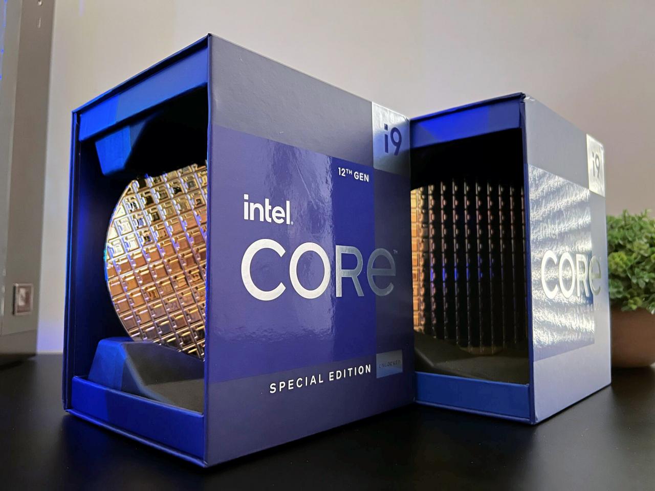 Intel Core i9-12900KS był do kupienia przed oficjalną premierą. Już w rękach pierwszych szczęściarzy
