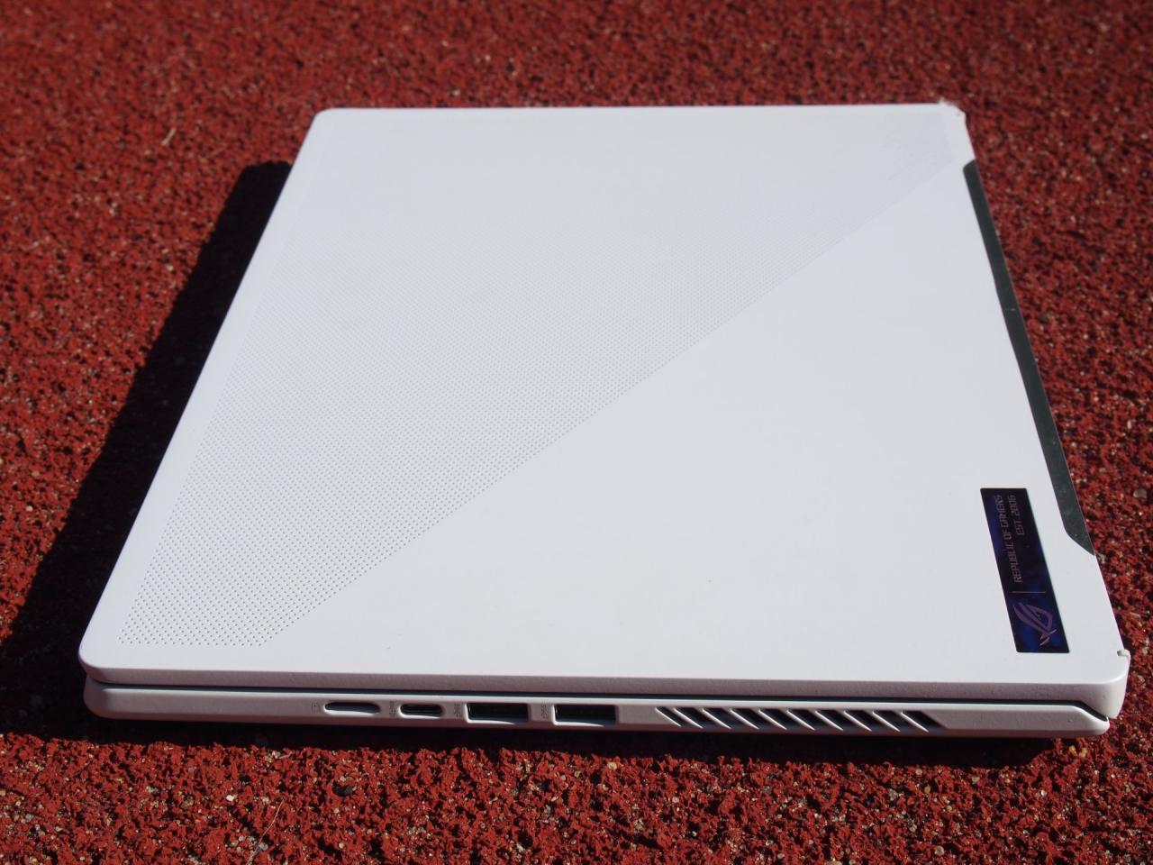 Asus ROG Zephyrus G14 2022 - ultramobilny laptop, który sprosta każdej grze
