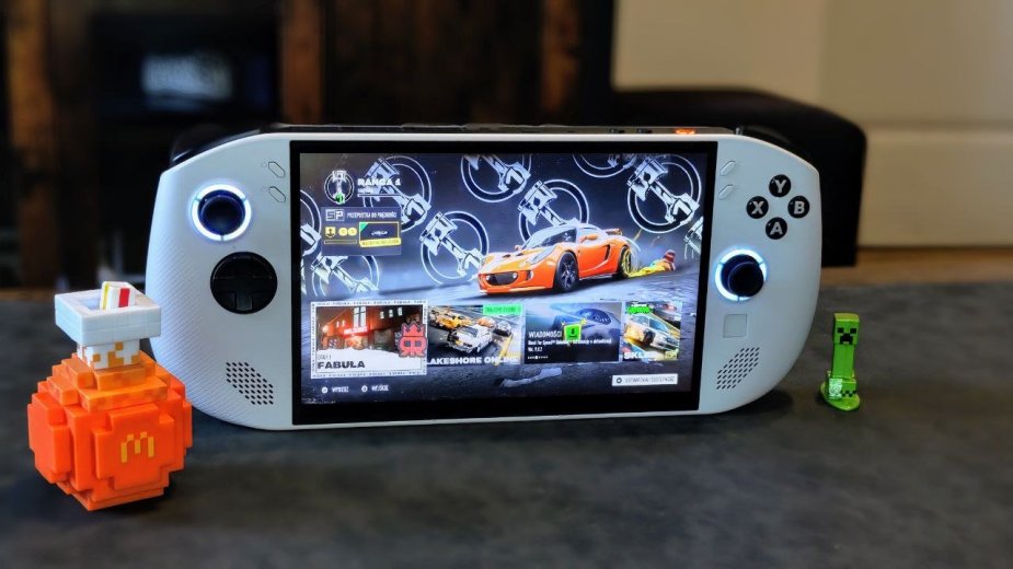 Test Lenovo Legion Go S. Tańsza i lżejsza konsola Lenovo, która ma szansę zostać Steam Deck killerem