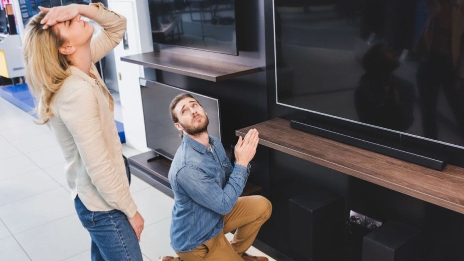 Mini LED vs OLED. Co wybrać w 2025 roku?